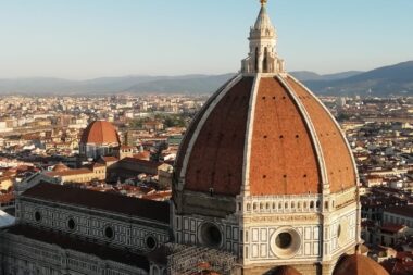 Volo sulla città di Firenze