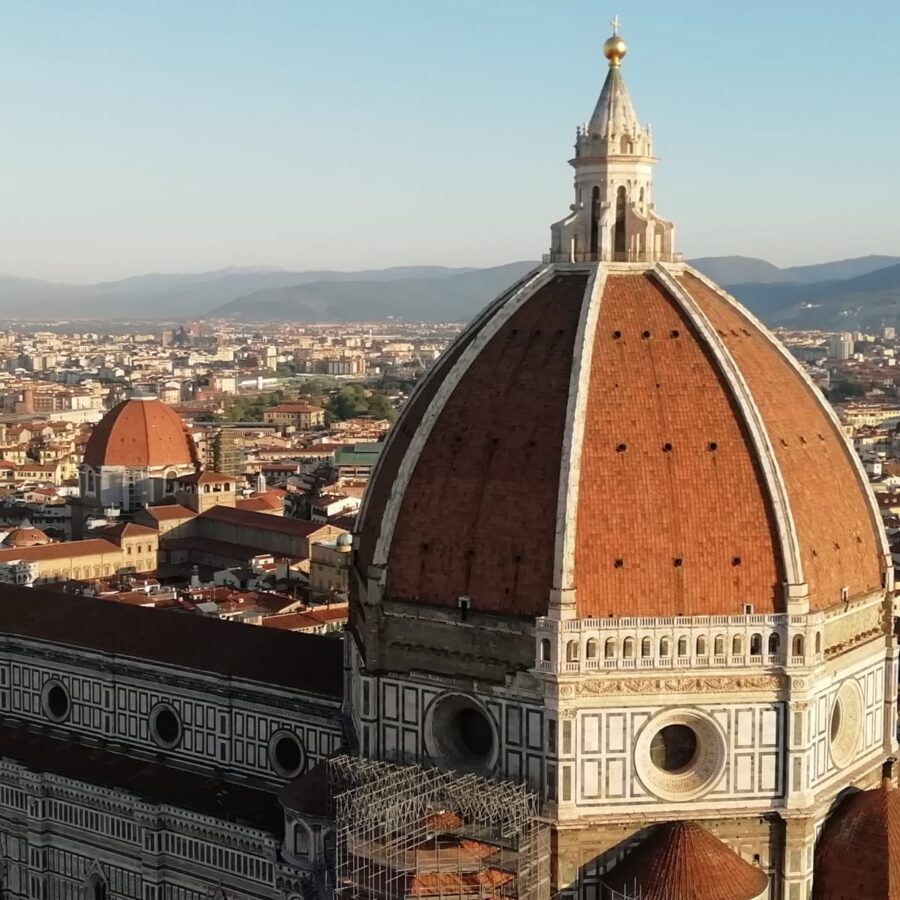 Volo sulla città di Firenze